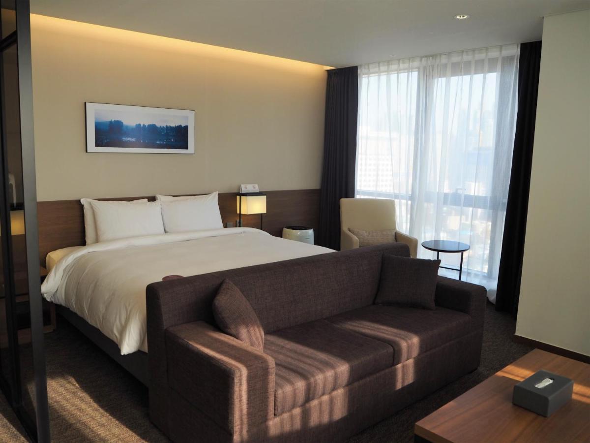Ramada Encore By Wyndham Busan Haeundae Esterno foto