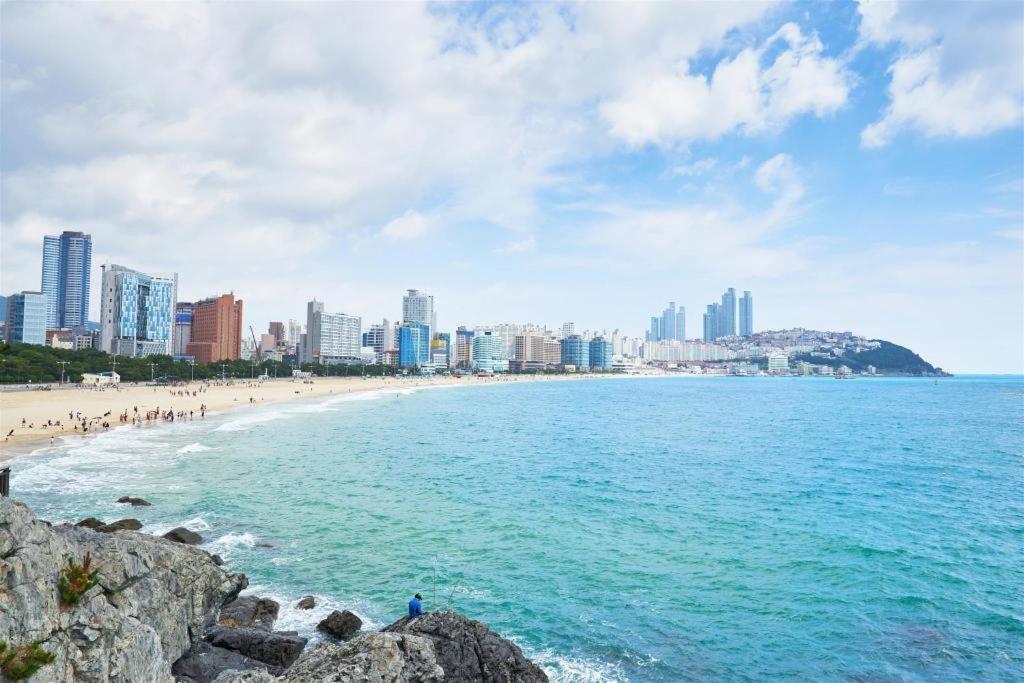 Ramada Encore By Wyndham Busan Haeundae Esterno foto