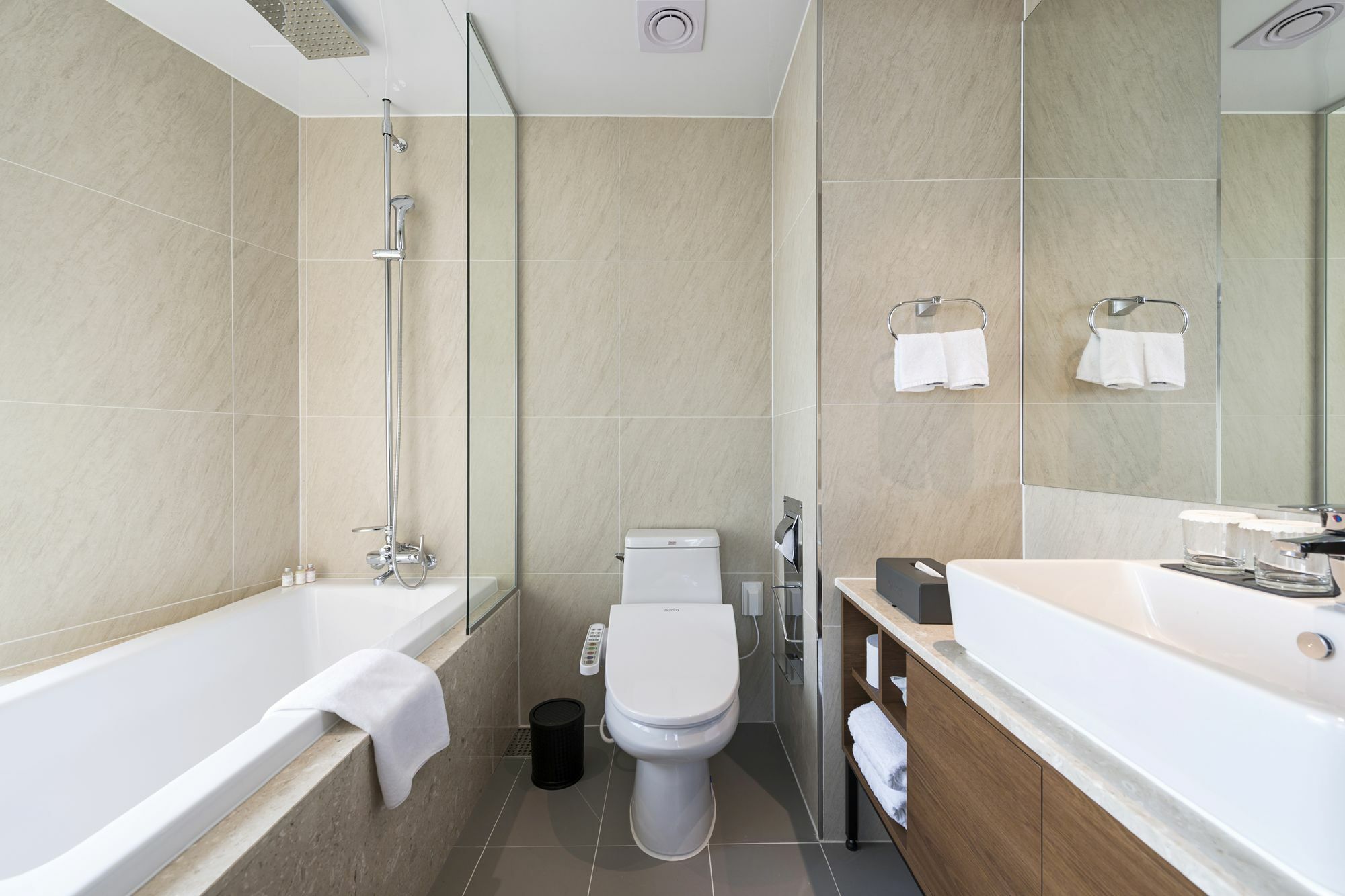Ramada Encore By Wyndham Busan Haeundae Esterno foto